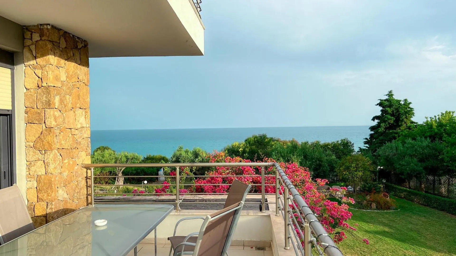Villa Vana Possidi